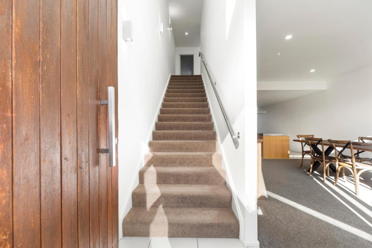 Lakeview Luxury - Taupo Holiday Apartment Екстер'єр фото